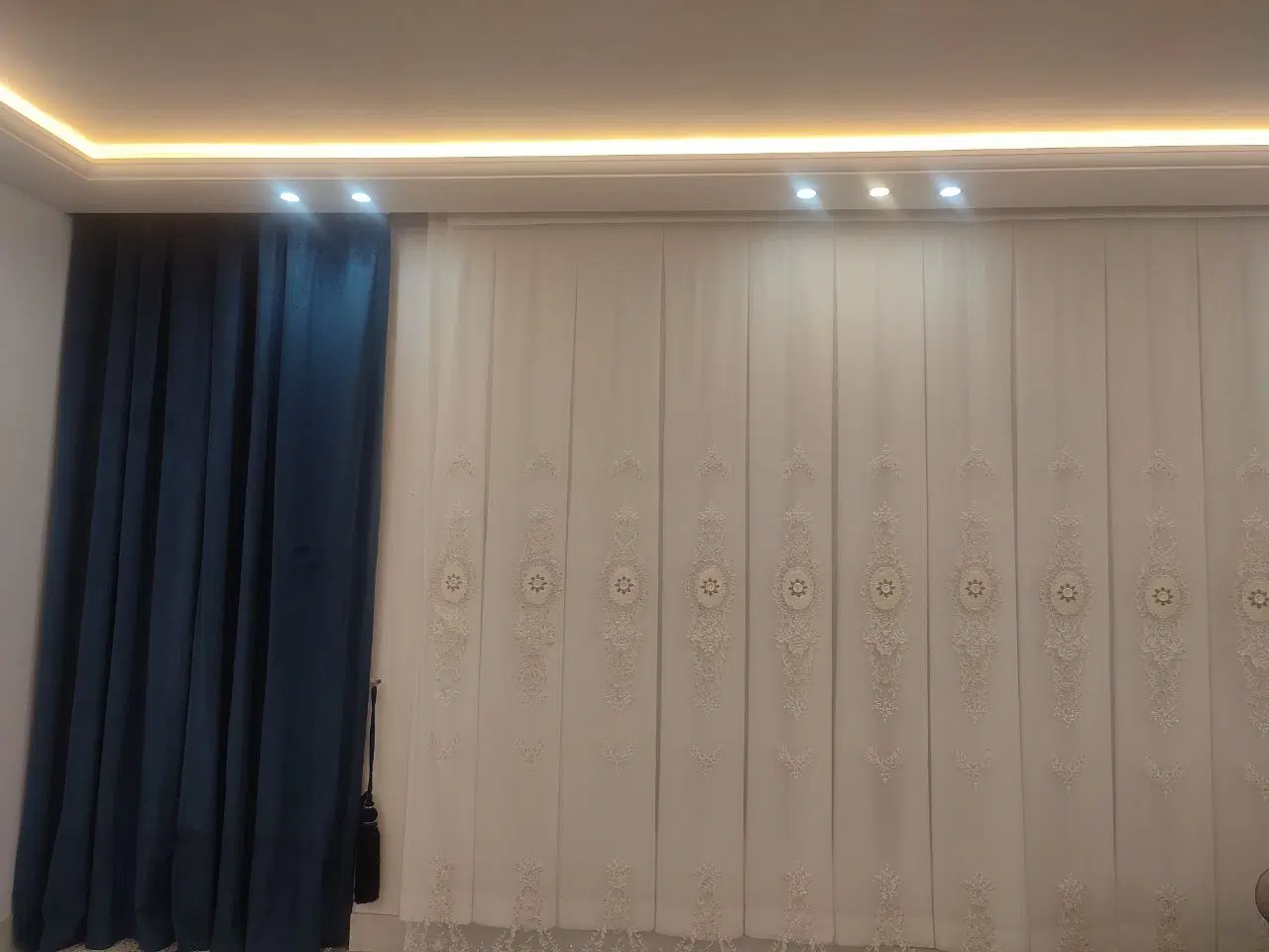 پرده|پرده، رانر، رومیزی|تربت‌حیدریه, داروپخش|دیوار