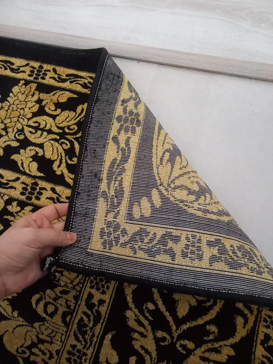 فرش سالم|فرش|اردبیل, |دیوار