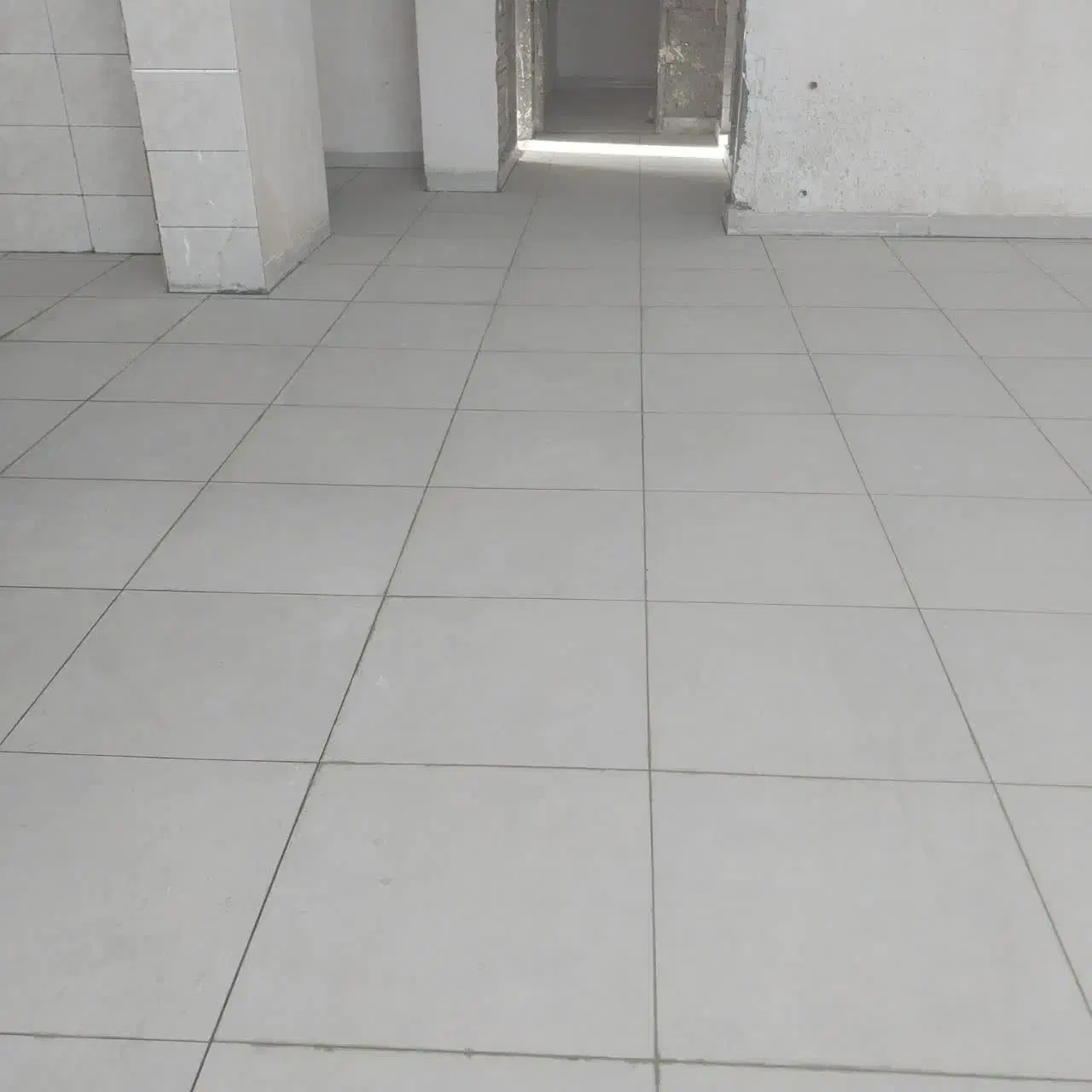 نصب سرامیک و موزاییک بدنه و کف ساختمان|خدمات پیشه و مهارت|کازرون, |دیوار