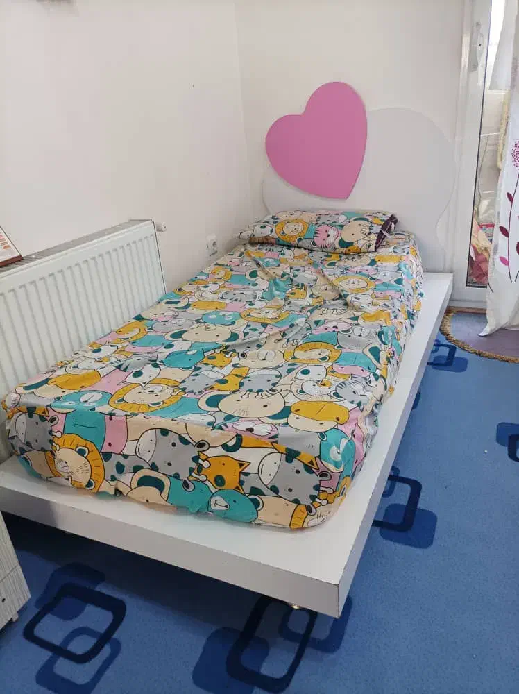 تخت خواب نوجوان با تشک|تخت و صندلی بچه|خمینی‌شهر, |دیوار