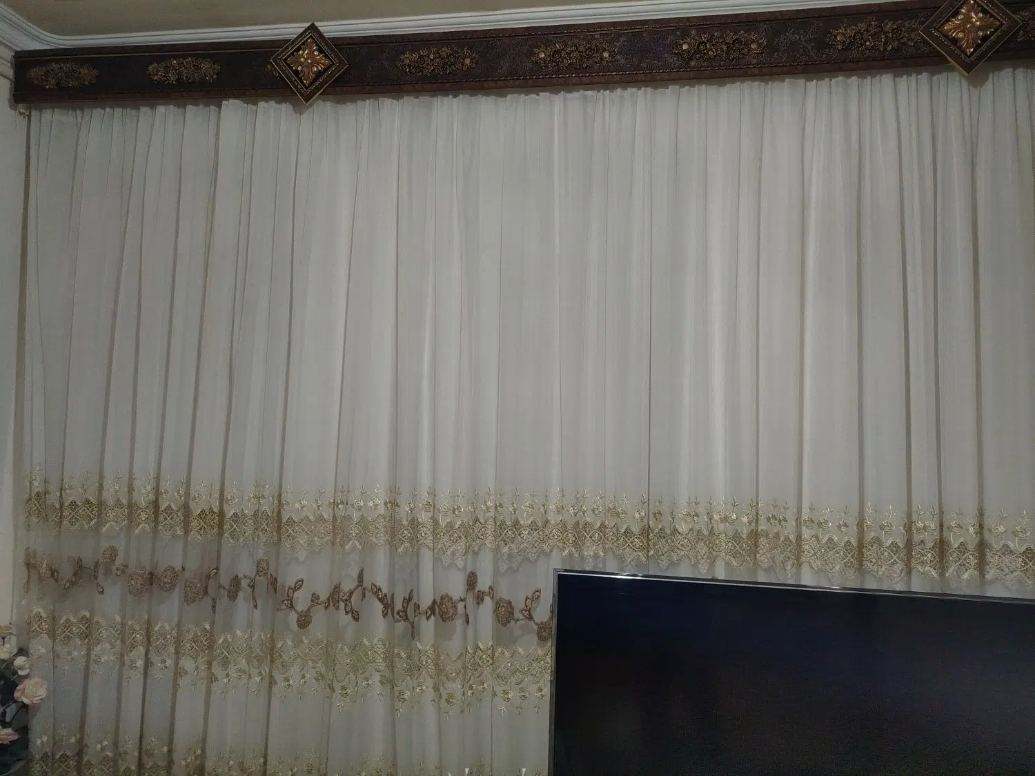 پرده|پرده، رانر، رومیزی|میانه, |دیوار