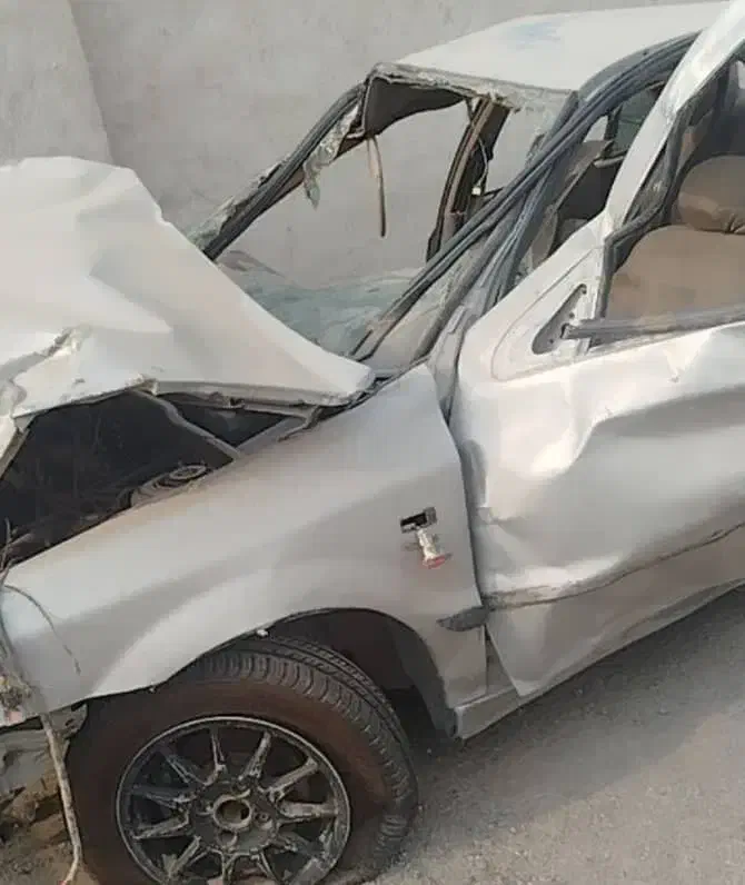 سمندتصادفی83|خودرو سواری و وانت|بندرعباس, |دیوار