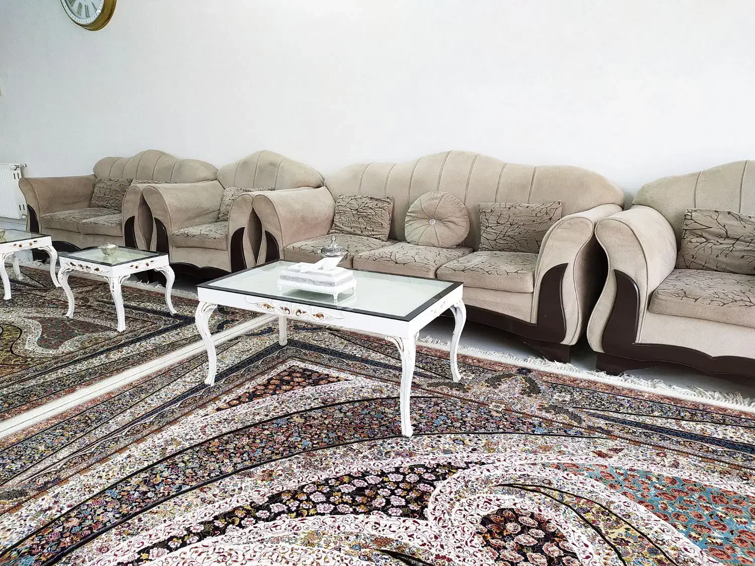 راحتی هفت نفره|مبلمان خانگی و میز عسلی|سبزوار, گلشن|دیوار