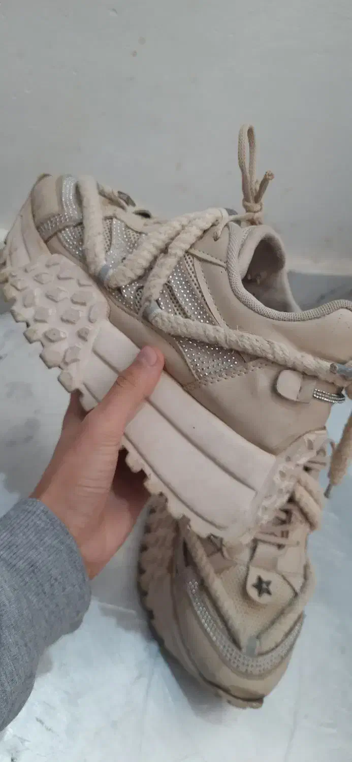 کتانی دخترانه|کیف، کفش، کمربند|اسفراین, |دیوار