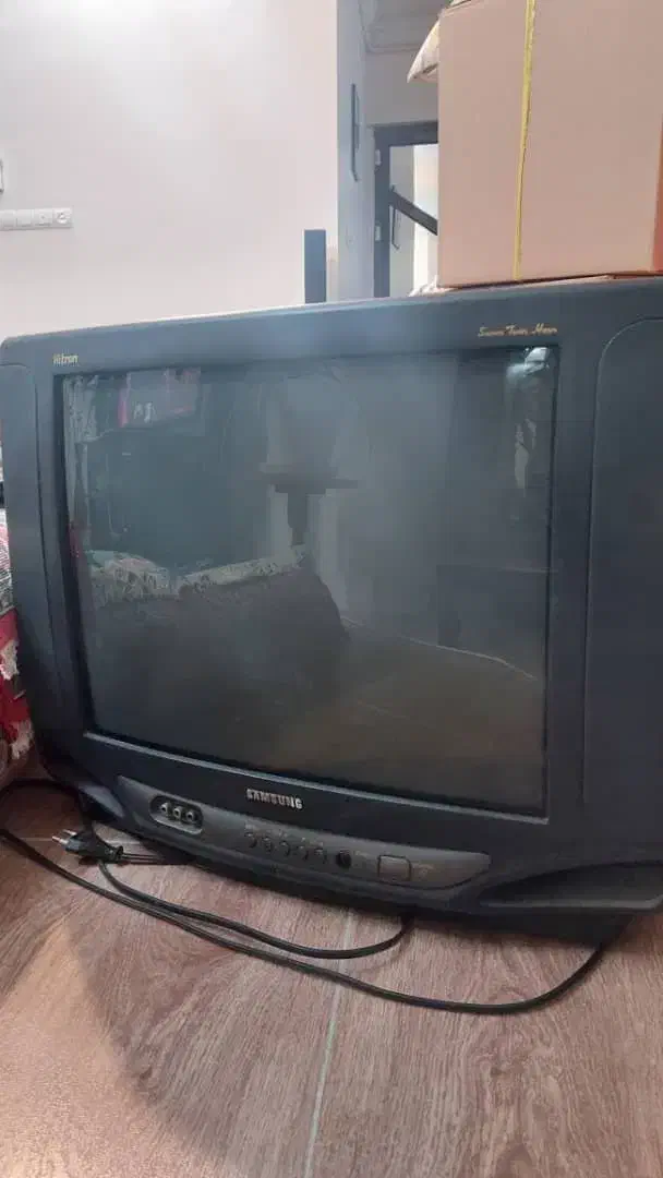 تلویزیون|تلویزیون و پروژکتور|بروجرد, |دیوار