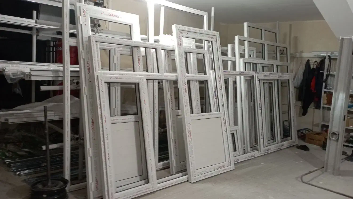 استخدام نیروی کارگاه درب و پنجره آلومینیوم و upvc|استخدام صنعتی، فنی، مهندسی|صدرا-فارس, فاز ۱|دیوار