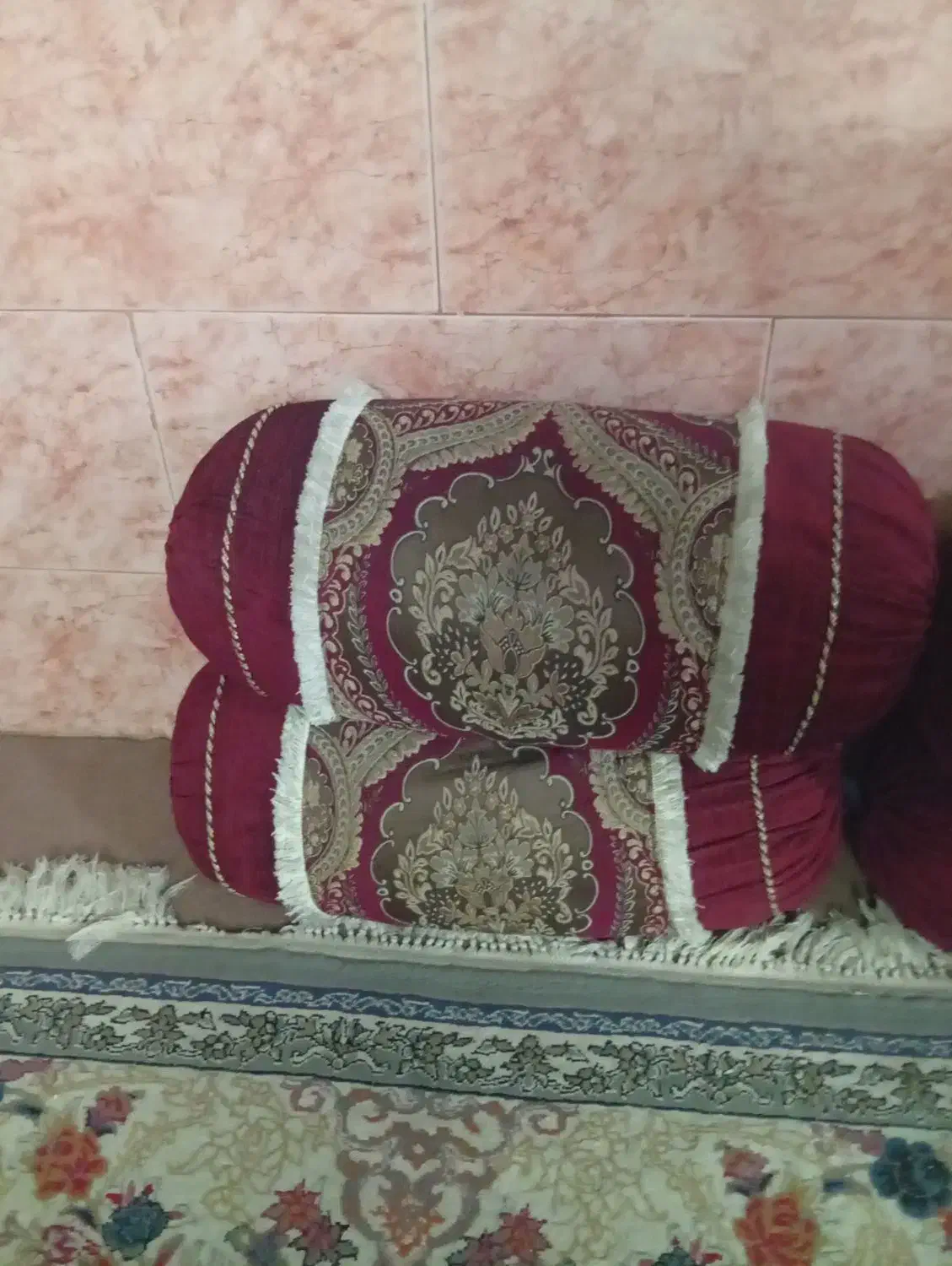 بالشت لری|پشتی|شیراز, بالا کفت|دیوار