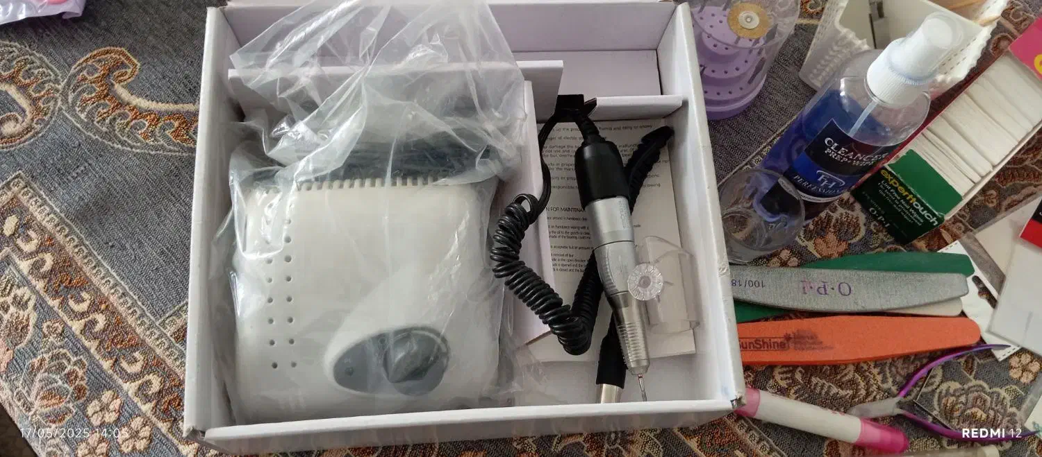 وسایل کاشت ناخن|آرایشی، بهداشتی، درمانی|فلاورجان, |دیوار