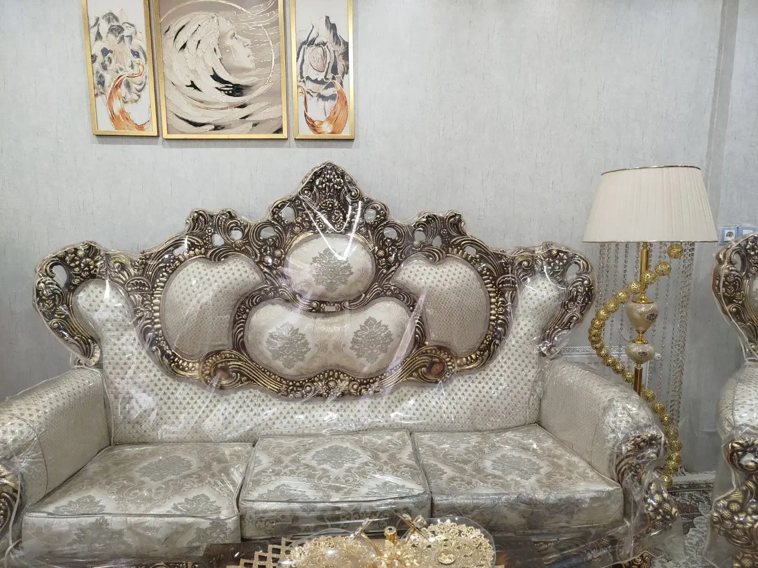 مبل سلطنتی شیک وجدید|مبلمان خانگی و میز عسلی|زاهدان, |دیوار