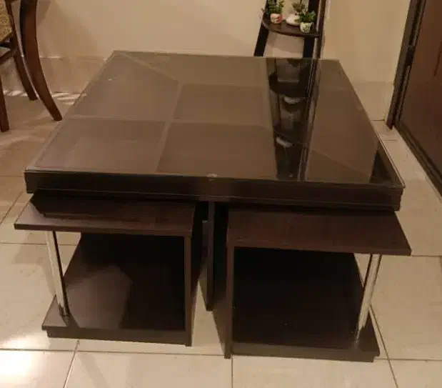 میز جلو مبلی همراه با چهار عدد میز عسلی|مبلمان خانگی و میز عسلی|قزوین, |دیوار