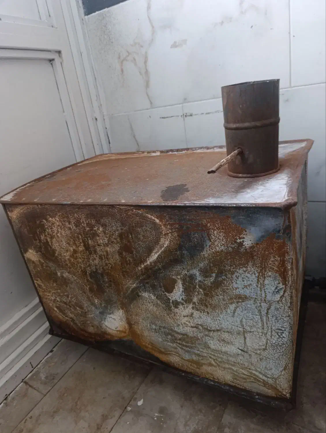 بخاری هیزمی|بخاری، هیتر، شومینه|میانه, |دیوار