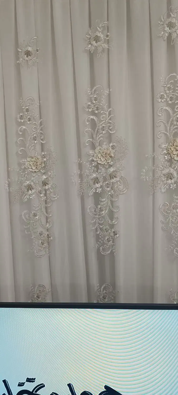 پرده گل برجسته|پرده، رانر، رومیزی|آبیک, |دیوار