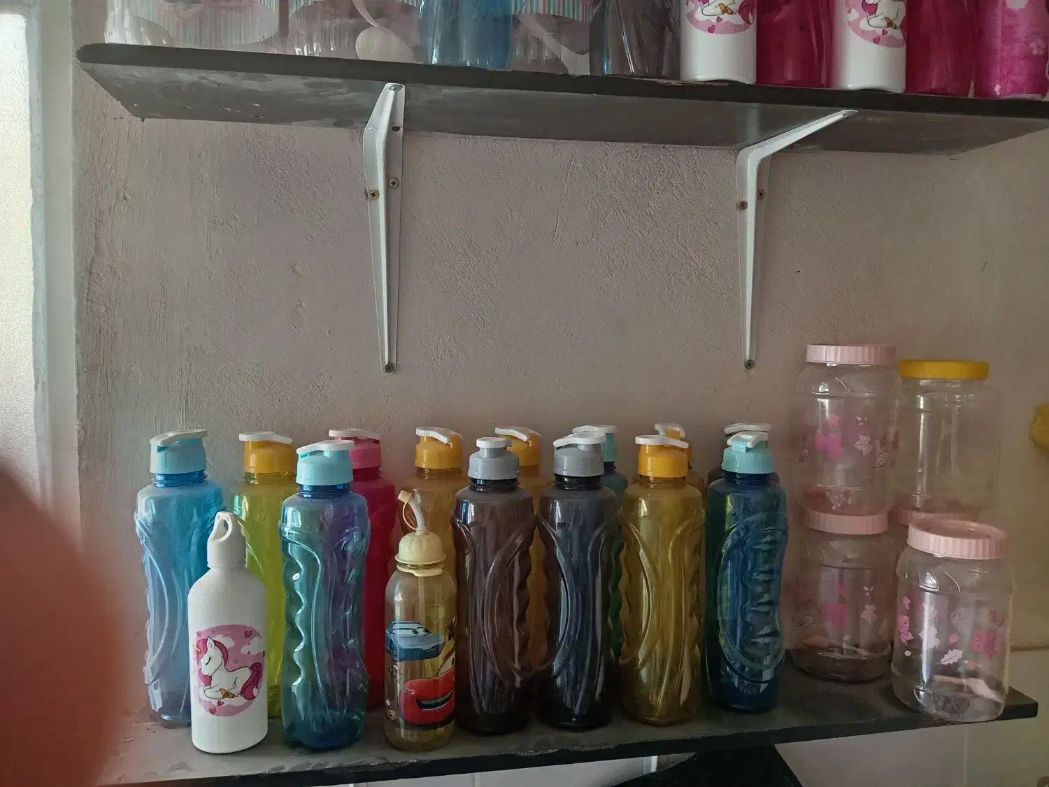 لوازم پلاستیکی یکبار مصرف|ظروف نگهدارنده، پلاستیکی، یک‌بارمصرف|ابرکوه, |دیوار