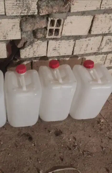 دبه ۲۰ لیتری در حد نو|ظروف نگهدارنده، پلاستیکی، یک‌بارمصرف|کوهدشت, |دیوار