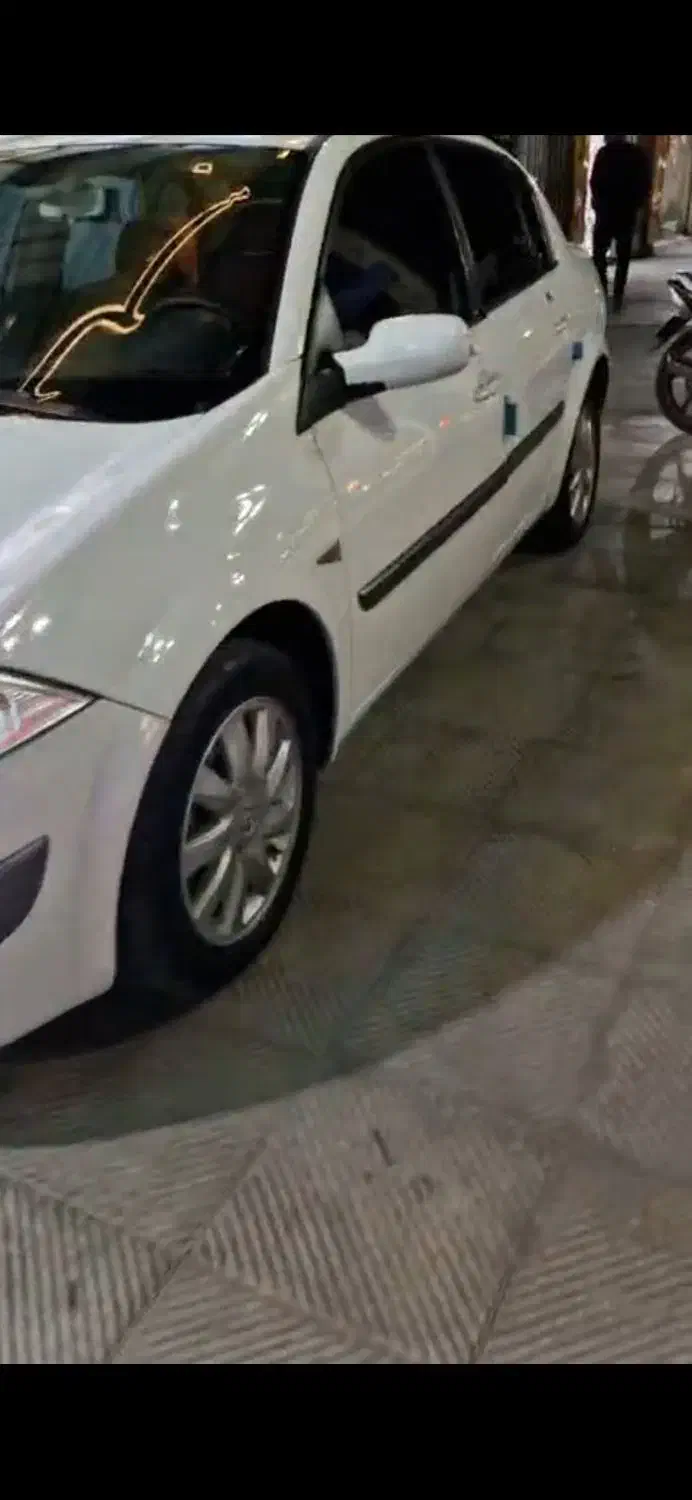 مگان سفید مدل 1392 سفارش مدیران فول|خودرو سواری و وانت|یزد, |دیوار