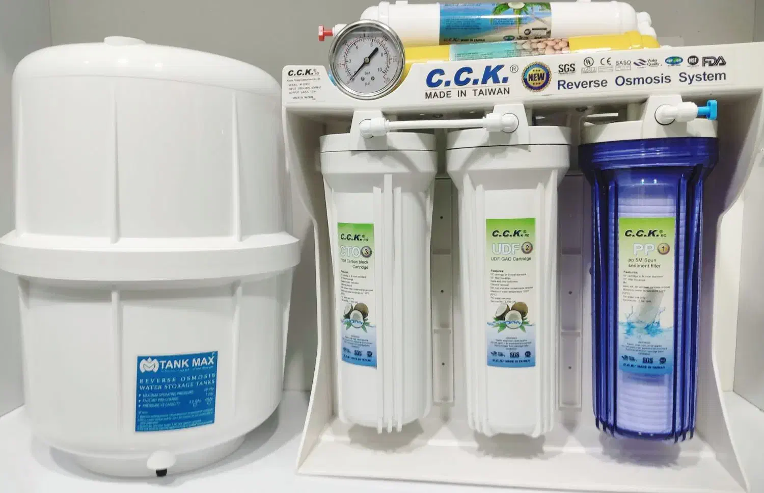 فروش دستگاه تصفیه آب تایوانی تعویض فیلترتعمیرات|آب‌سردکن و تصفیه آب|بندرعباس, |دیوار