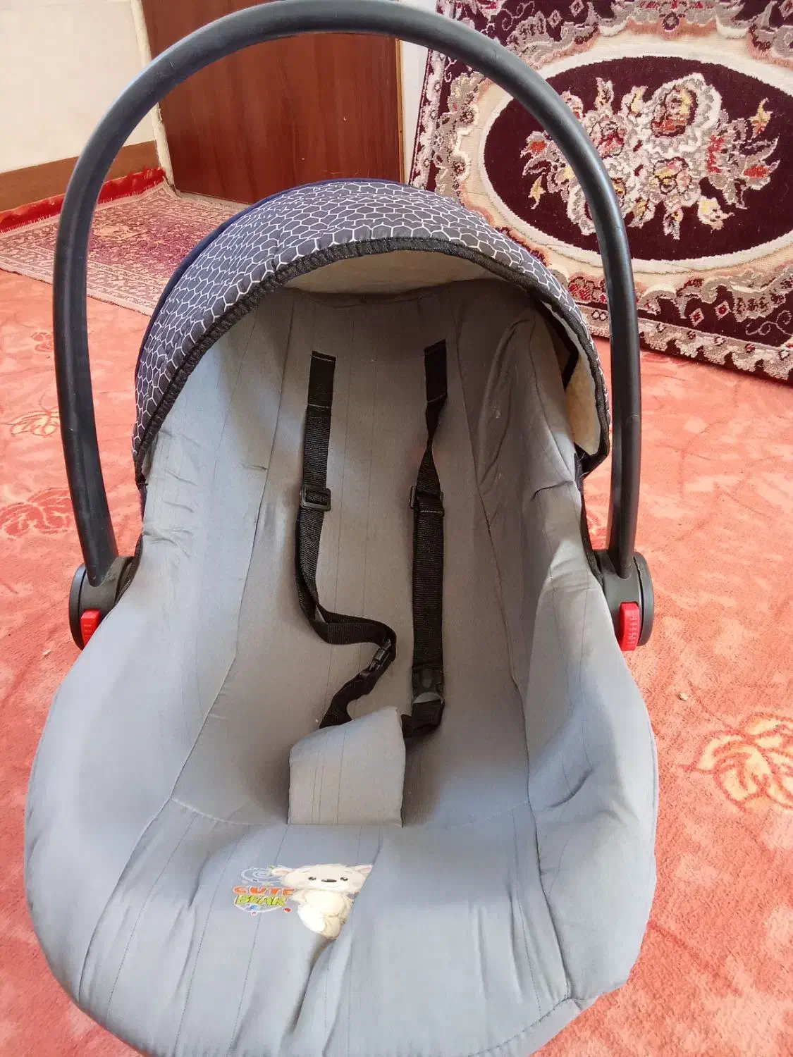 کریر|کالسکه و لوازم جانبی|ساوه, |دیوار