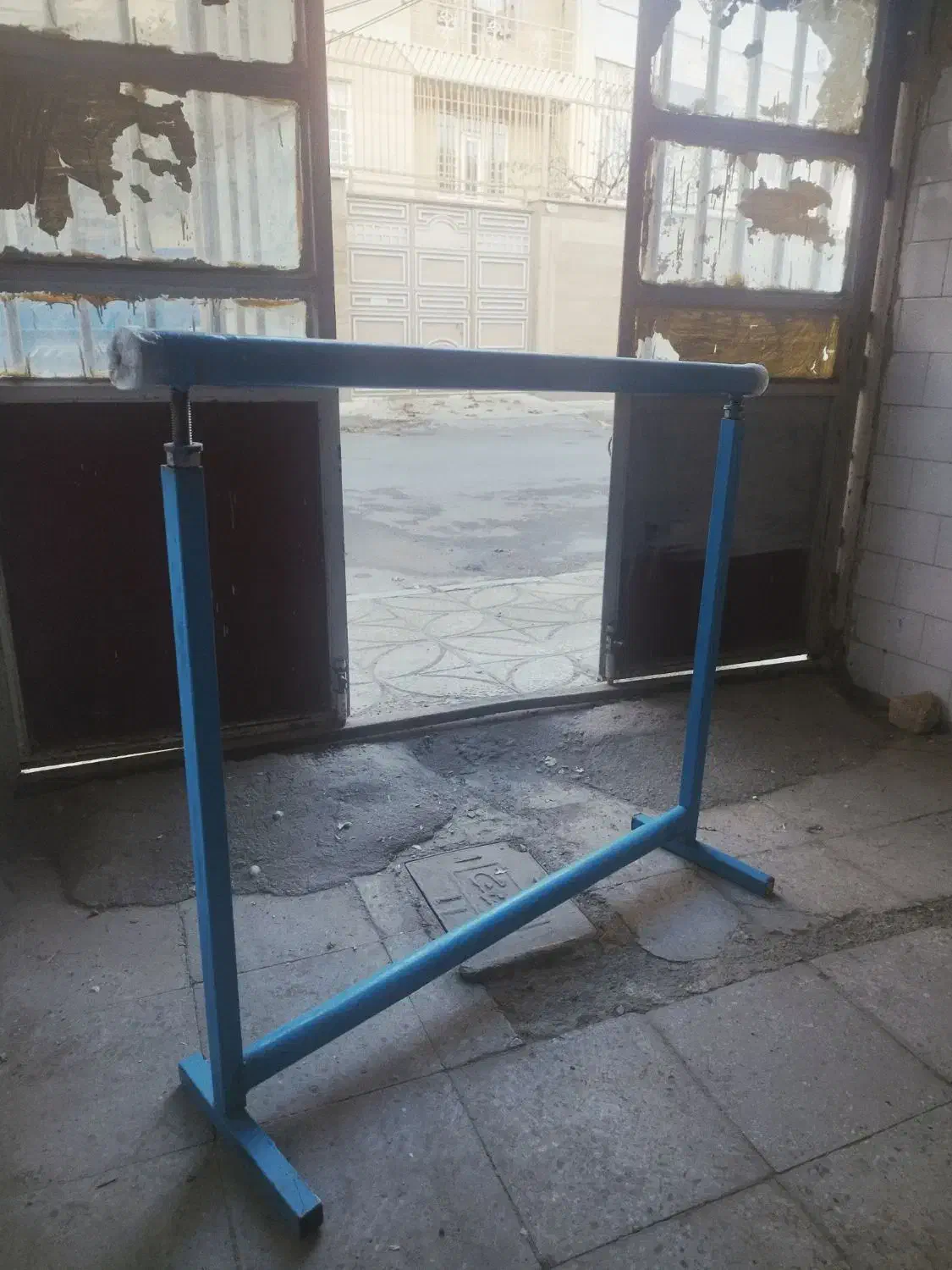 دار قالی سالم و محکم|ابزارآلات|سنندج, |دیوار