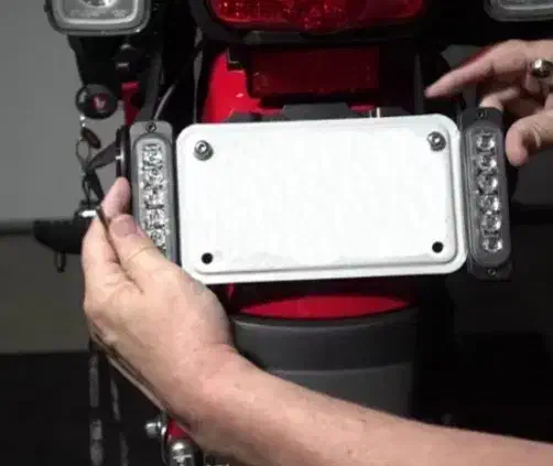 پلاک موتور|اشیا|گلپایگان, |دیوار