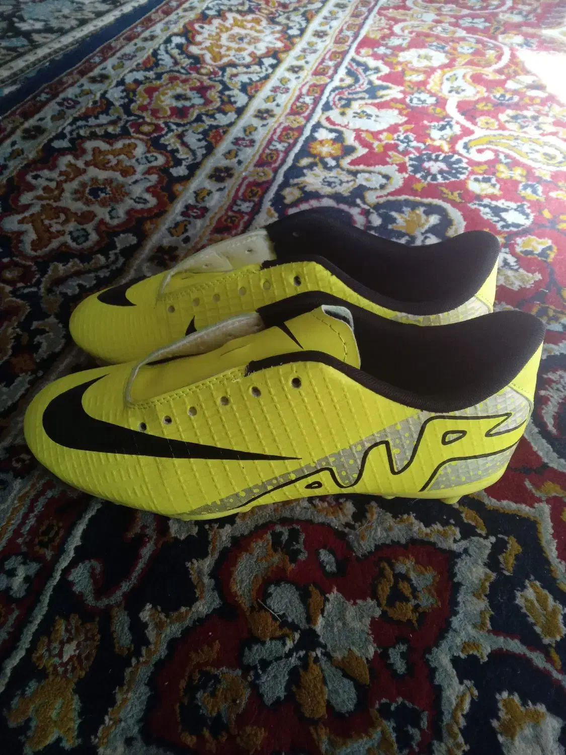 کفش|کیف، کفش، کمربند|بندر ماهشهر, |دیوار