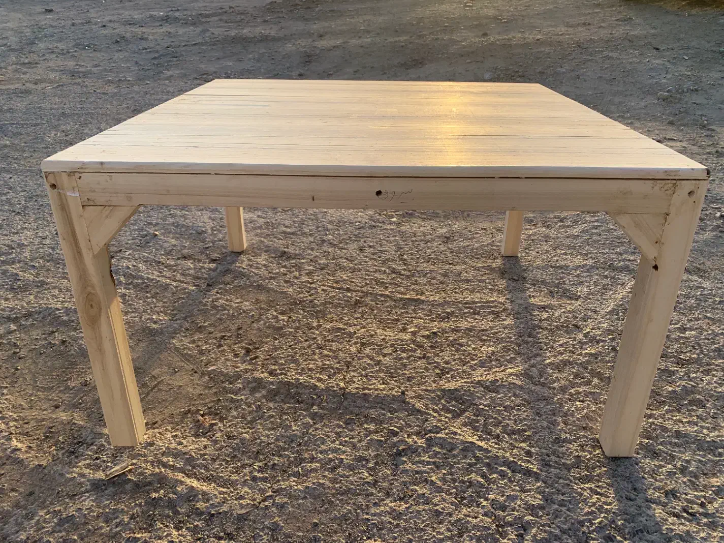 کرسی چوبی اعلا|صندلی و نیمکت|زنجان, |دیوار