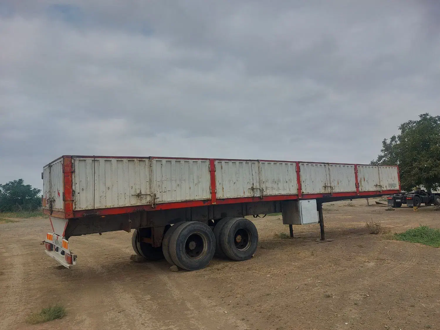 اجاره تریلر دومحور زیر بنز|خودرو اجاره‌ای|اردبیل, |دیوار