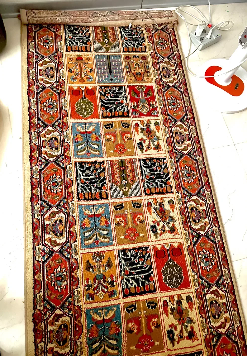 فرش کودک و کناره سالن|فرش|بهارستان, |دیوار