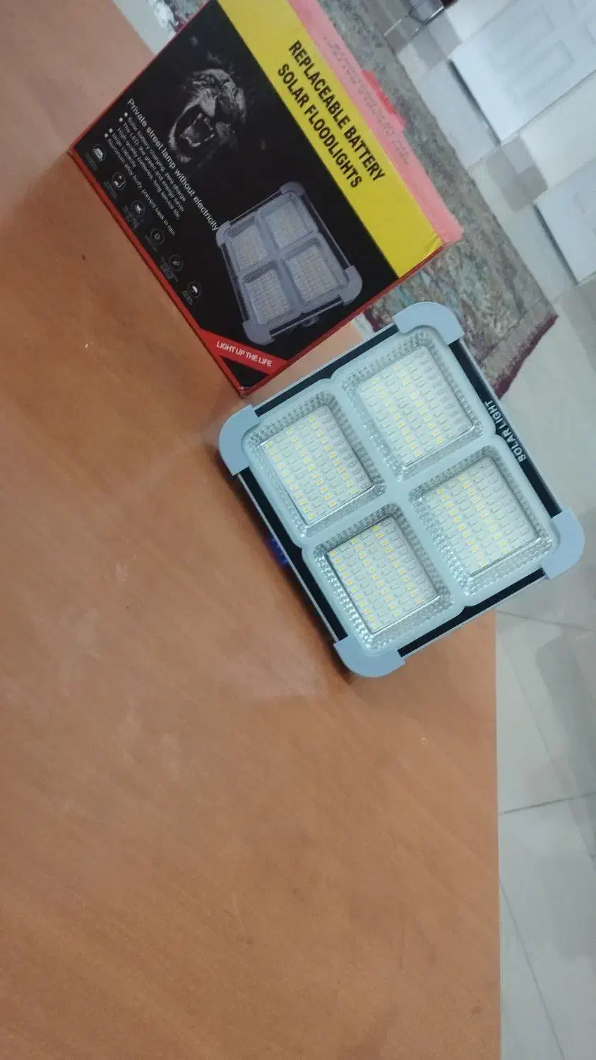 ۴عدد لامپ خورشیدی ۱۰۰وات|لامپ و چراغ|مرند, |دیوار