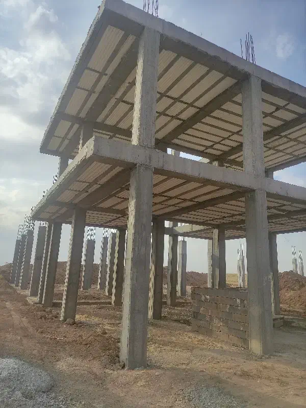 اسکلت بتنی نیمه کاره|فروش زمین و ملک کلنگی|دهگلان, |دیوار