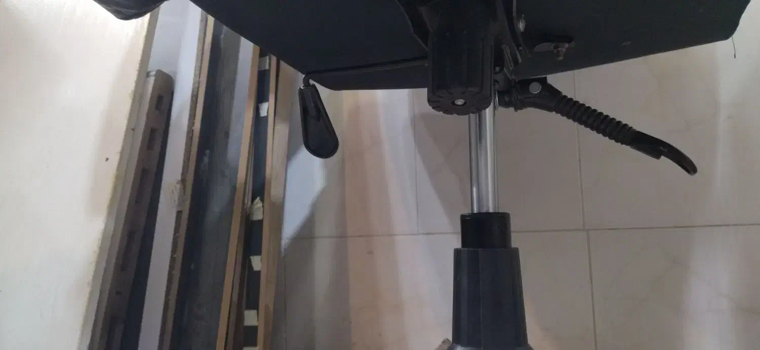 صندلی مدیریت جنکدار چرهشی پشت متحرک|مبلمان اداری|مشهد, خواجه ربیع|دیوار