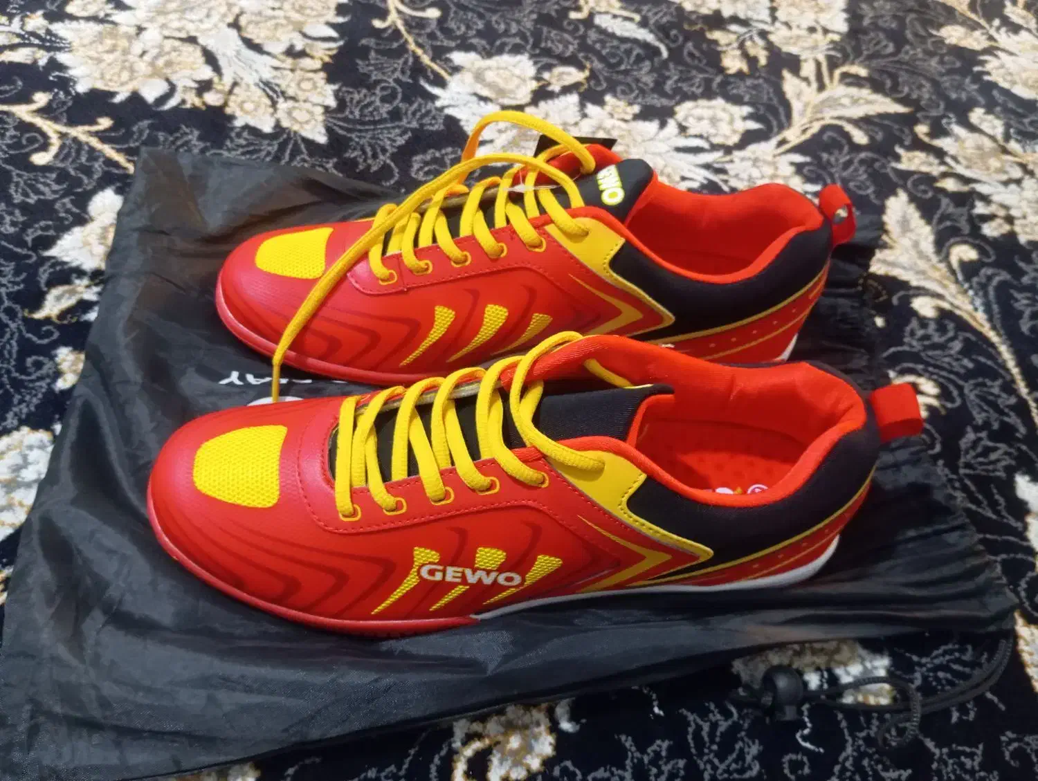 کفش پینگ پنگ جوو اسپید فلکس وان قرمز نو|ورزش‌های توپی|تهران, جوادیه تهرانپارس|دیوار