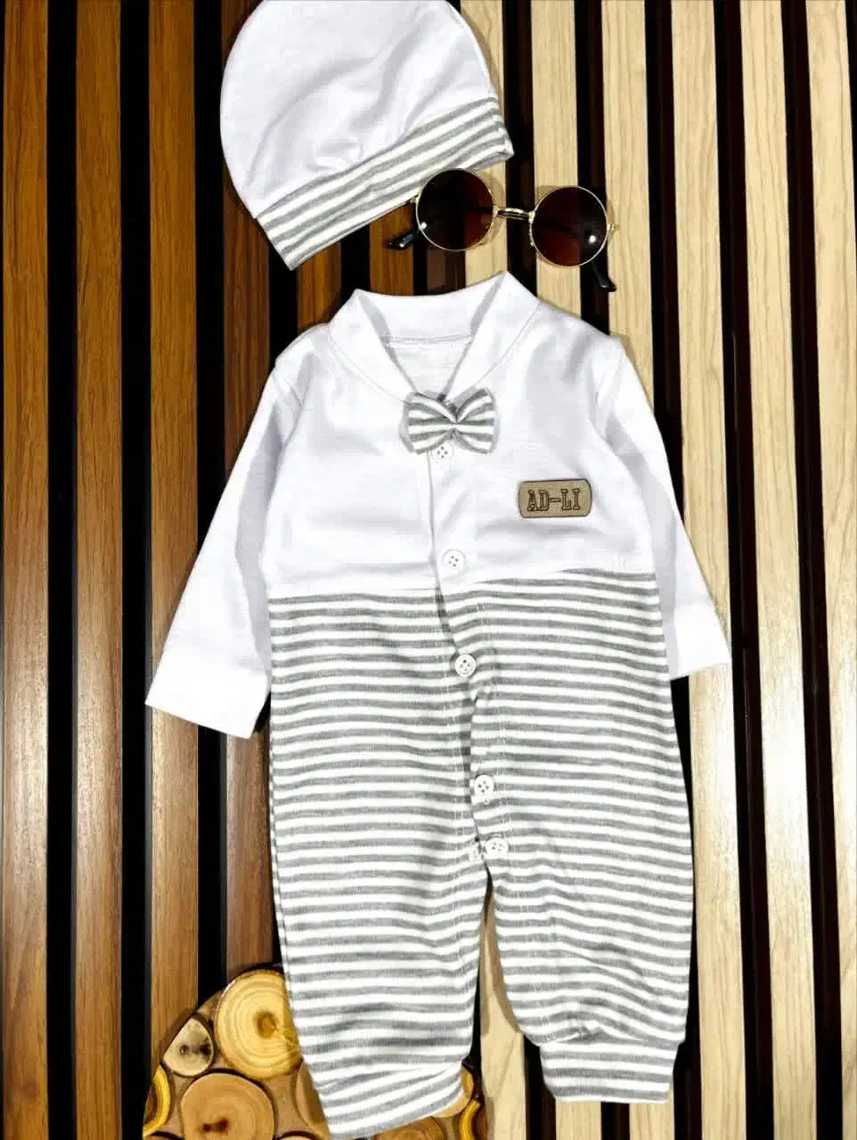 سرهمی های دخترونه و پسرونه مناسب سیسمونی|کفش و لباس بچه|قم, سعادتی|دیوار