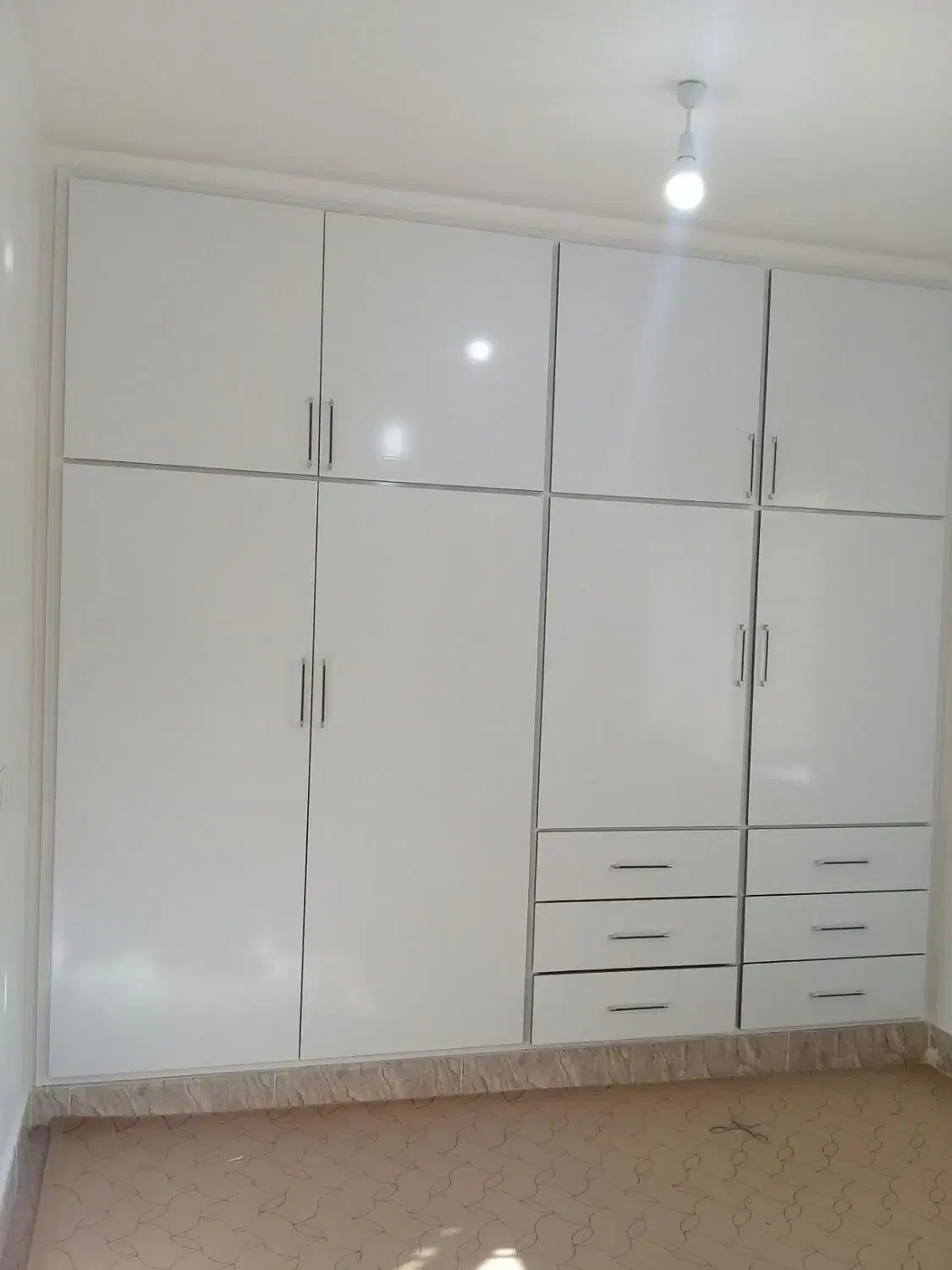 نصاب برچسب کابینت و کمد دیواری|خدمات پیشه و مهارت|بوشهر, |دیوار