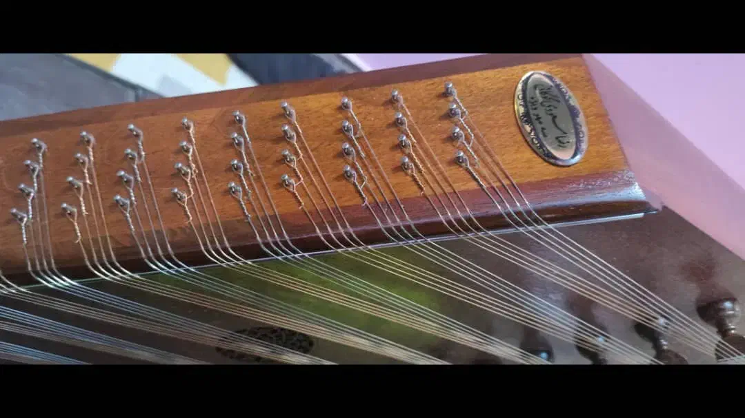 سنتور|سازهای سنتی|سیرجان, |دیوار