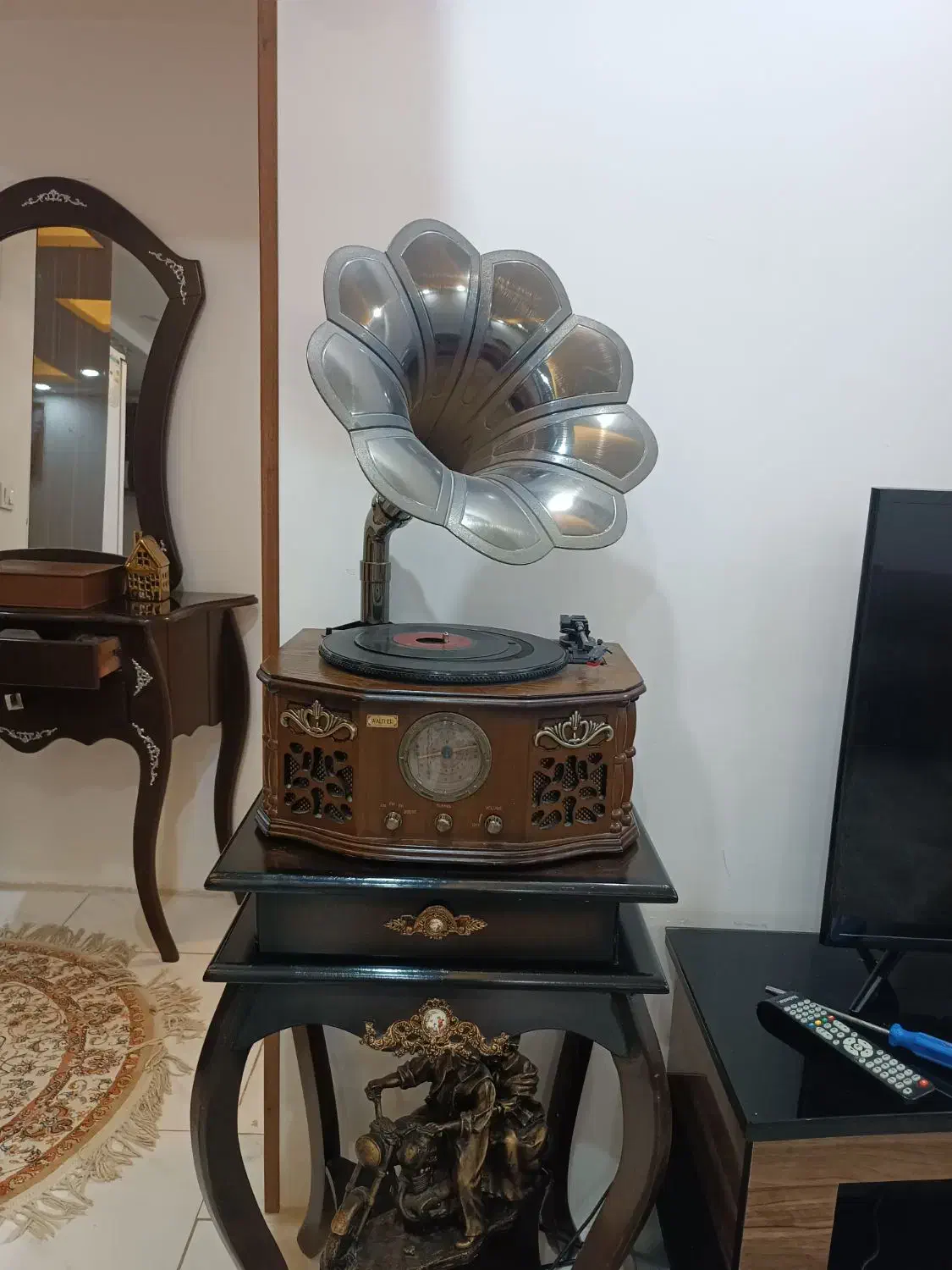 گرامافون|سیستم صوتی خانگی|کرج, دهقان ویلا|دیوار