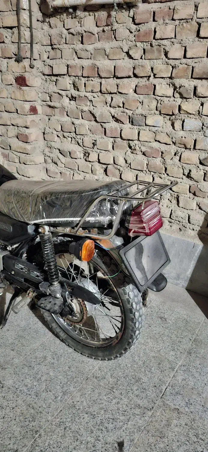 هندا ۱۲۵ سی سی مزایده ۸۲|موتورسیکلت|زاهدان, |دیوار