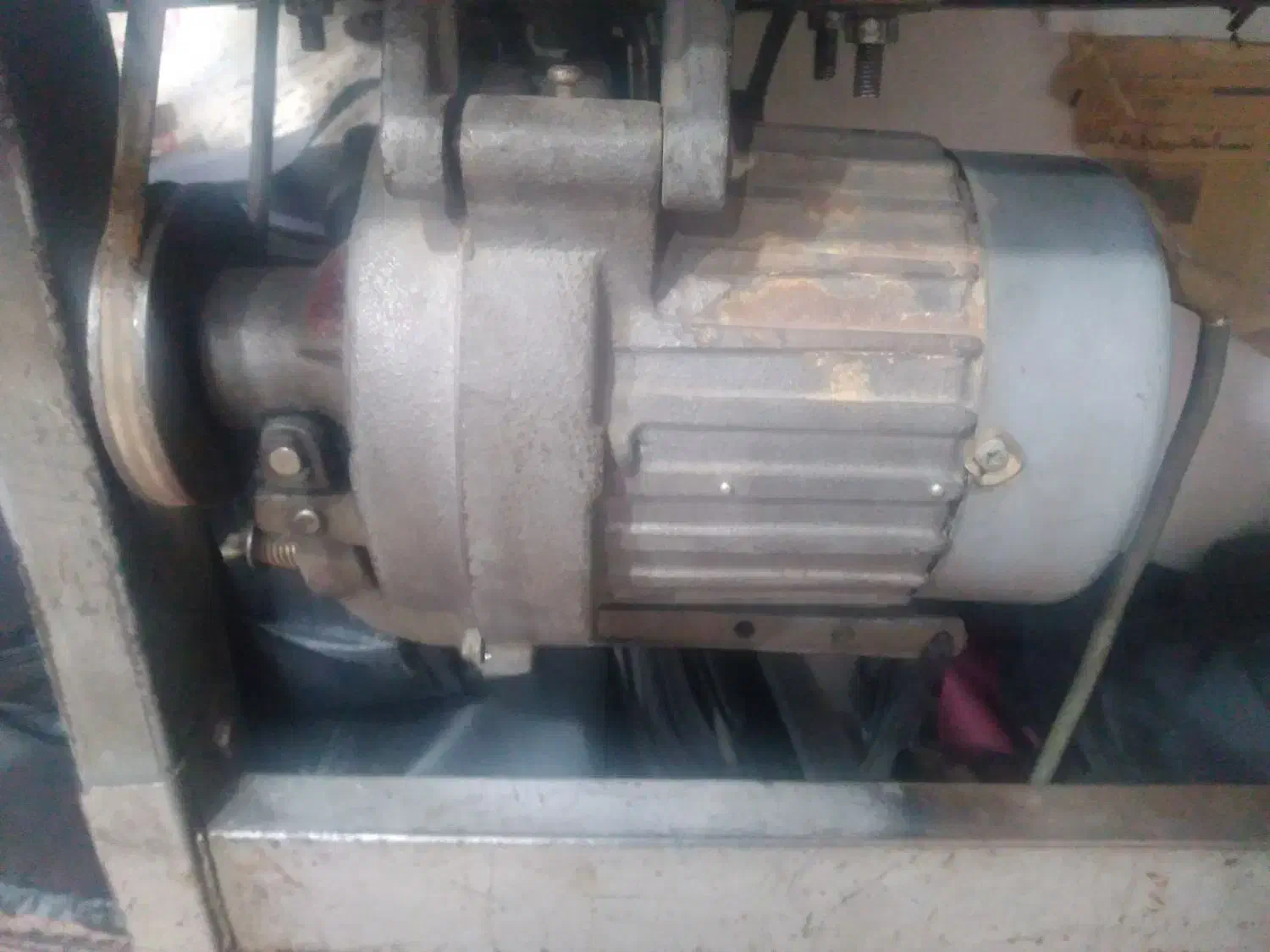 چرخ جوکی|چرخ خیاطی و ریسندگی|زبرخان, |دیوار