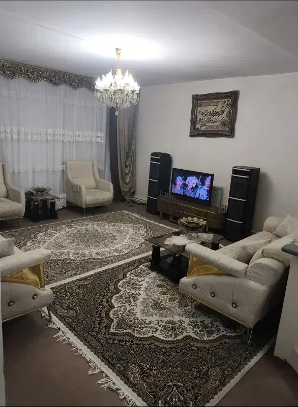 فروش واحد در مجتمع بهاران صدرا(املاک مهراجی)|فروش آپارتمان|تبریز, |دیوار