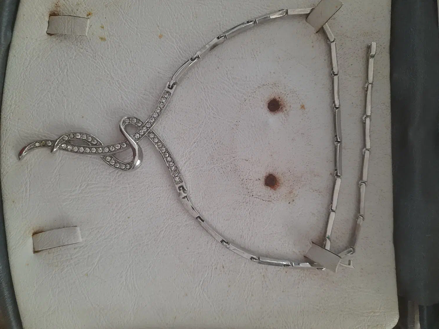 گردنبند رادیوم رنگ ثابت|بدلیجات|رشت, بازار|دیوار