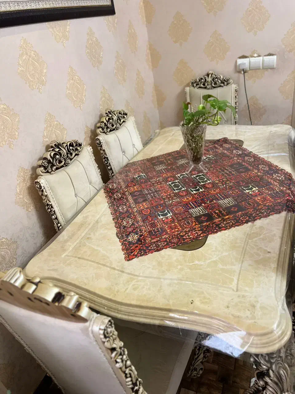 میزناهارخوری ۶نفره کاملا نو|میز و صندلی غذاخوری|رشت, استقامت ۲|دیوار