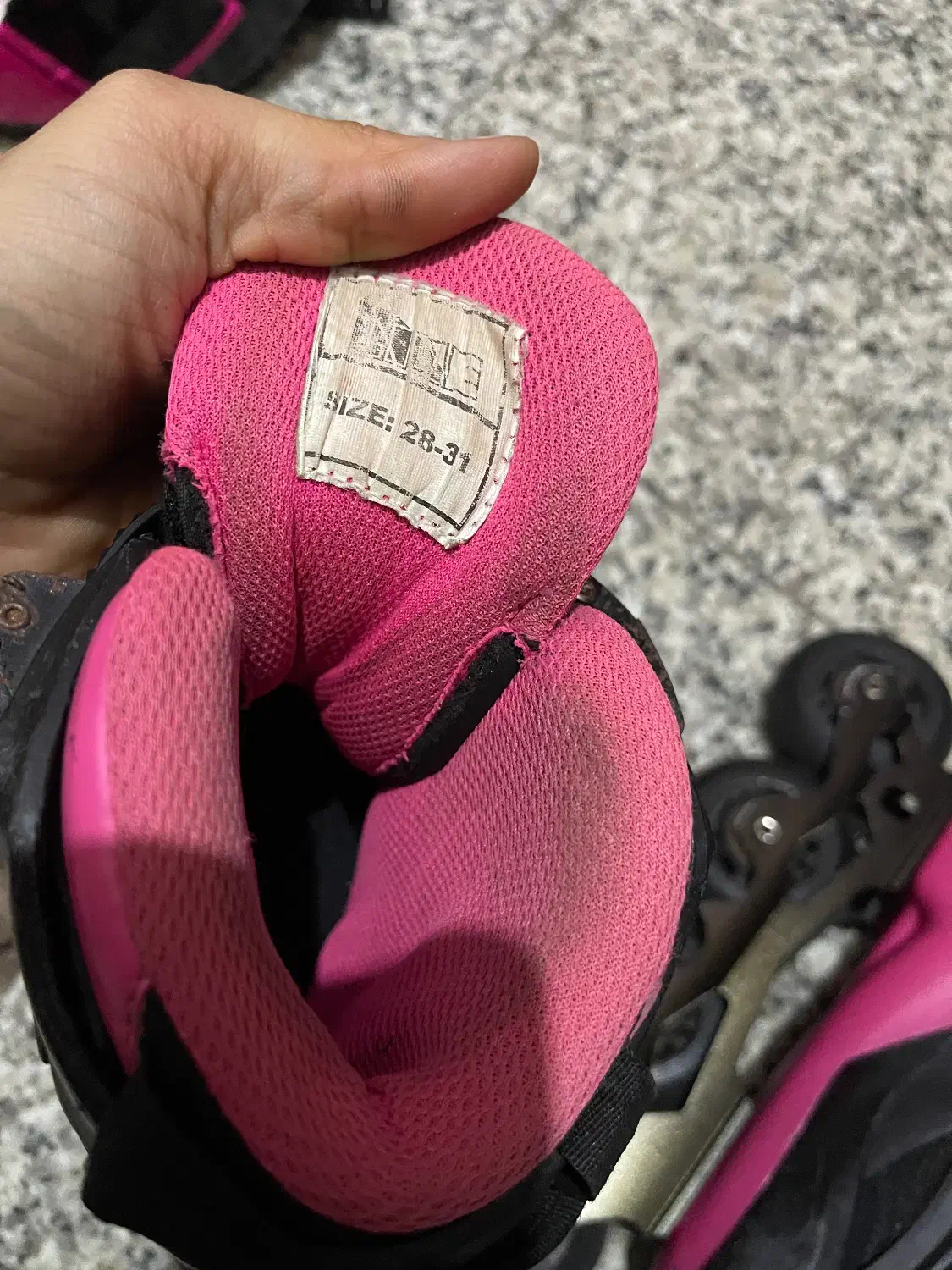 اسکیت نمایشی استاندارد سایز۲۸-۳۱|دوچرخه، اسکیت، اسکوتر|بابلسر, |دیوار