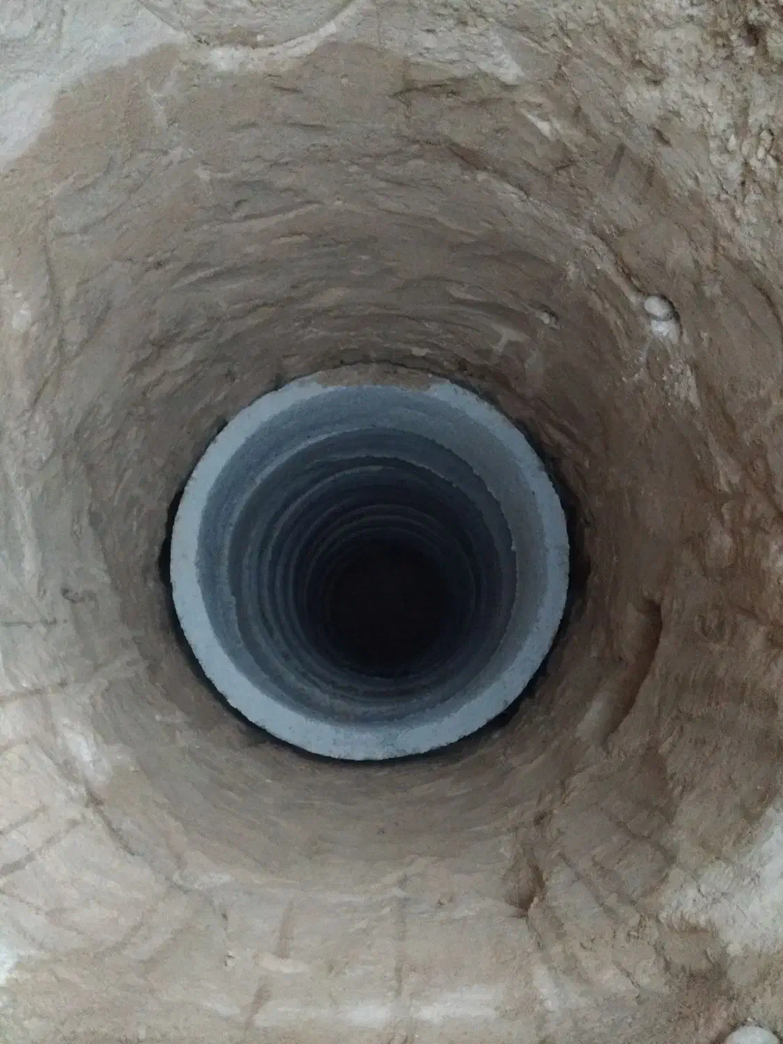 حفر چاه، مقنی، چاه کن +تخریب حسینی|خدمات پیشه و مهارت|دهلران, |دیوار