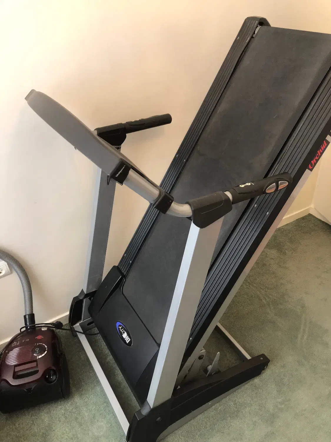 اجاق گاز و فر ، تردمیل حرفه ای ، تخت خواب|تلویزیون و پروژکتور|تهران, ایوانک|دیوار