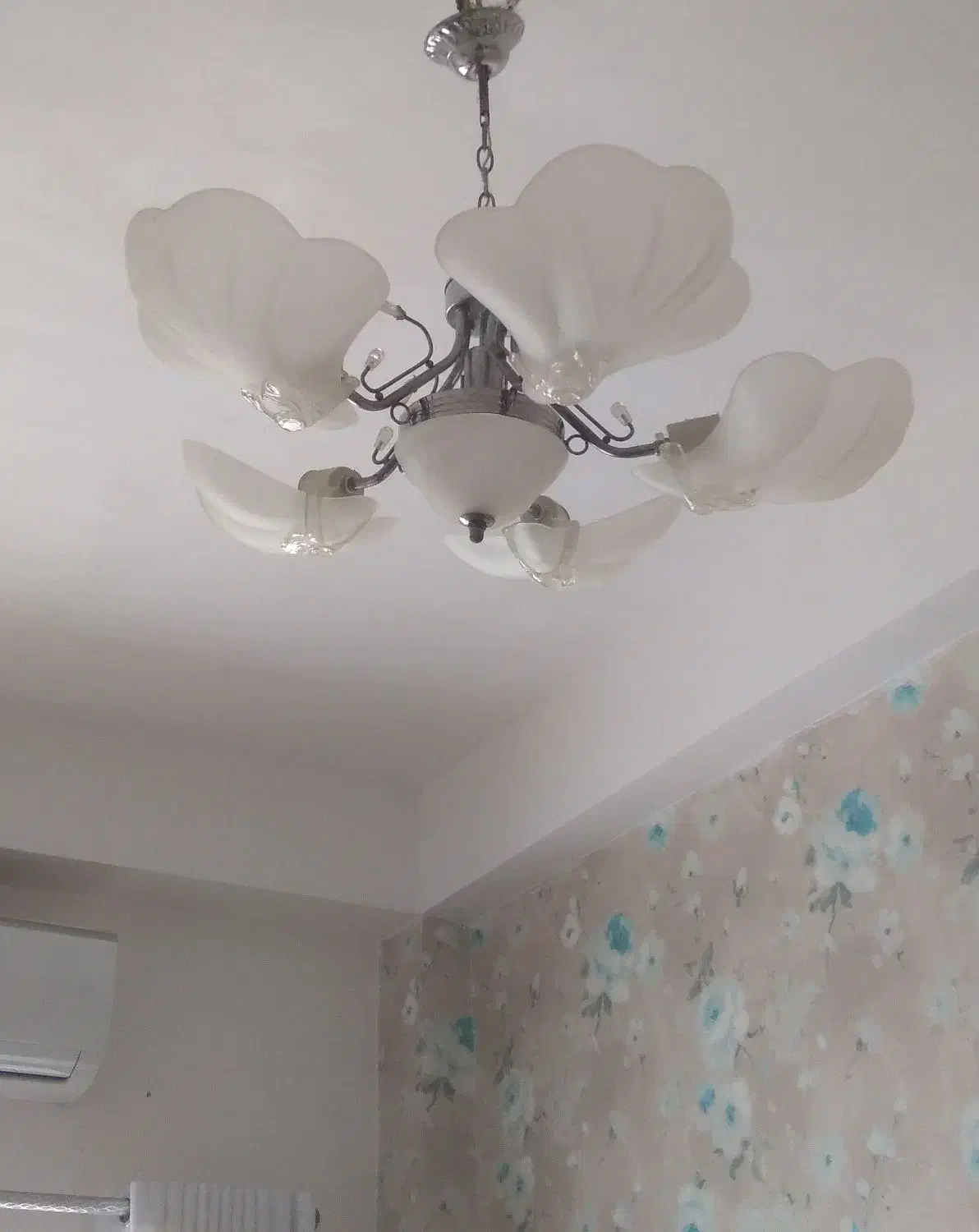 لوستر ۶ شاخه|لوستر و چراغ آویز|لاهیجان, آهندان|دیوار