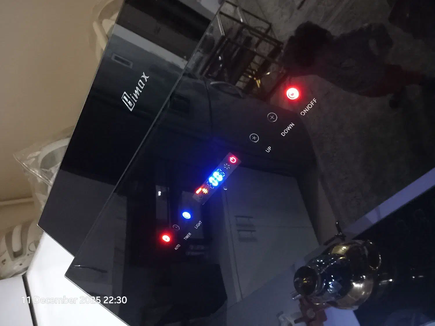 هود بیمکث سالم|هود|گلبهار, شهر جدید گلبهار|دیوار