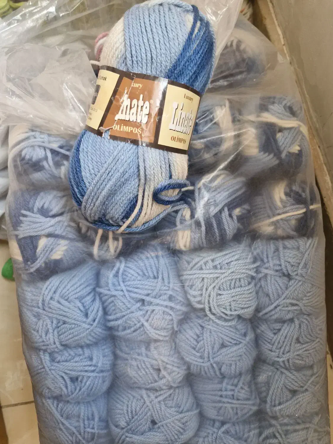 تعدادی کاموا ترک و ایرانی و میل بافتنی|لوازم خیاطی و بافتنی|گنبد کاووس, |دیوار