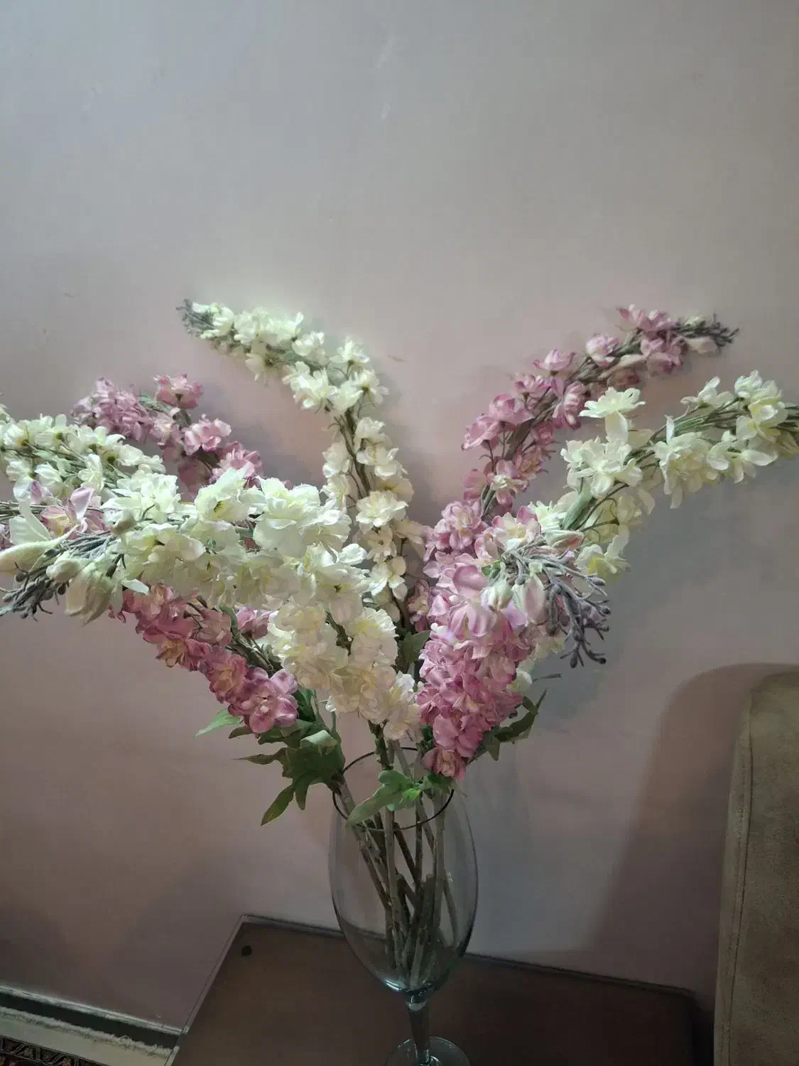 8 شاخه گل زیبا|گل مصنوعی|همدان, |دیوار