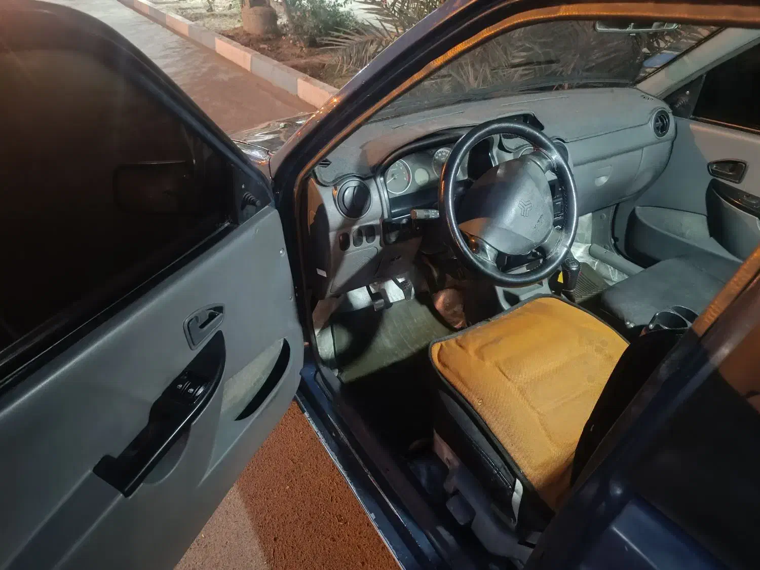 وانت پراید93 بیرنگ|خودرو سواری و وانت|یزد, |دیوار