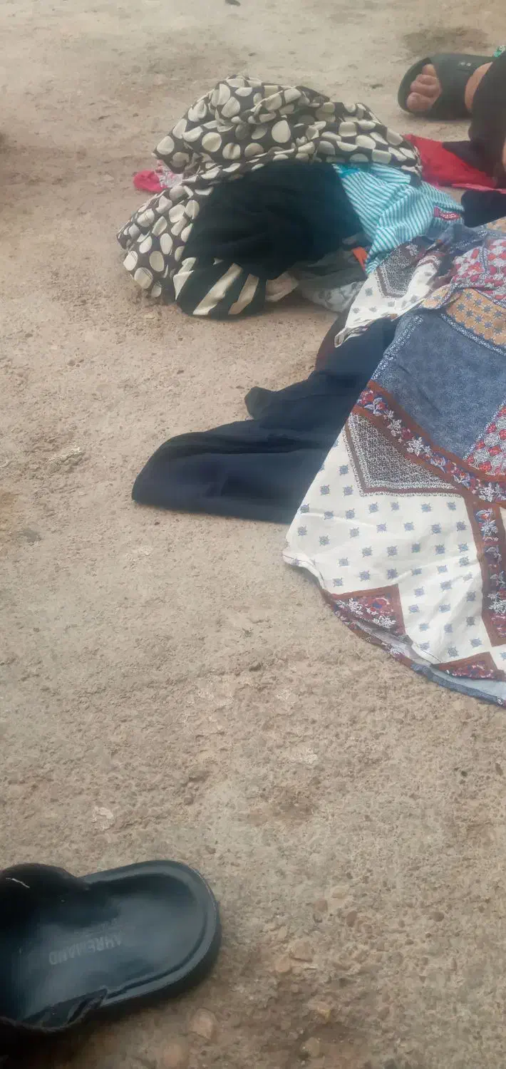 لباس زنانه|لباس|مسجد سلیمان, |دیوار