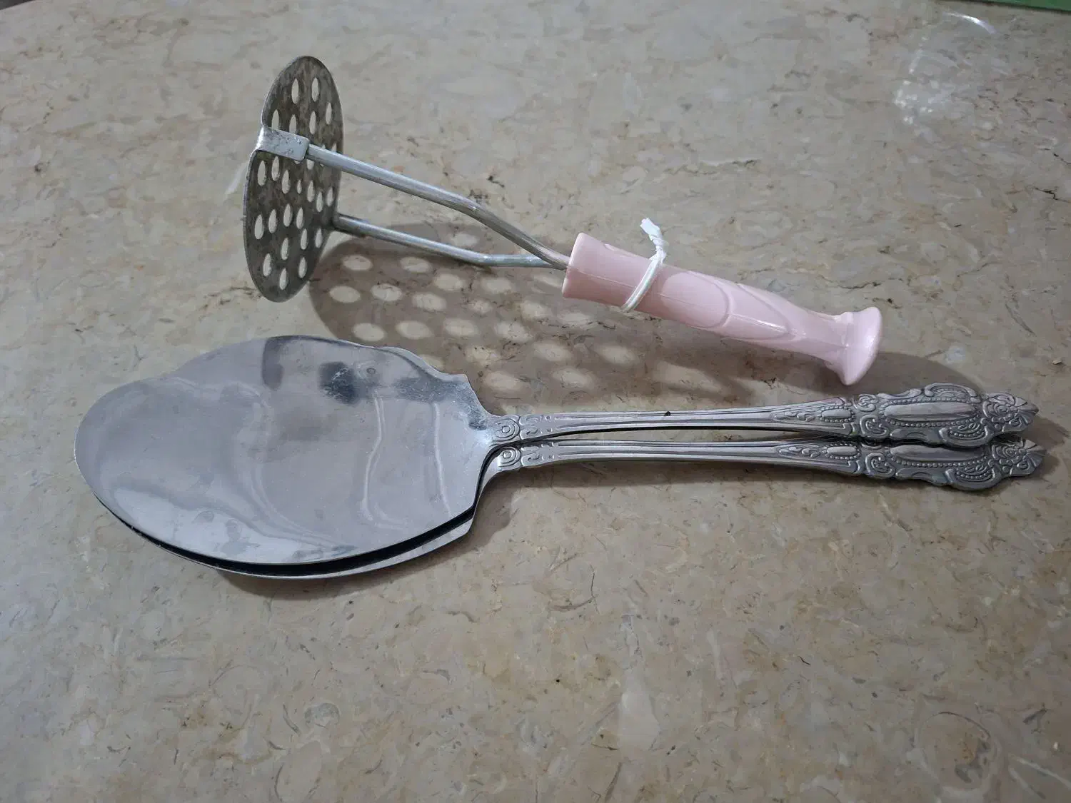 کفگیر تمیز سالم|ظروف سرو و پذیرایی|یزد, |دیوار